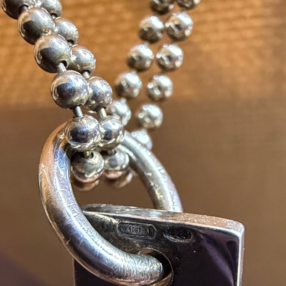 Gucci Silver Necklace With Rectangular Pendant - image 7